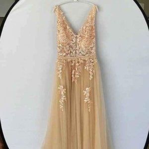NWT Hebeos Wedding/Prom Dress in Gold Size 2